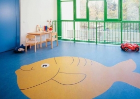 阿姆斯壮倾力打造幼儿园专属塑胶地板